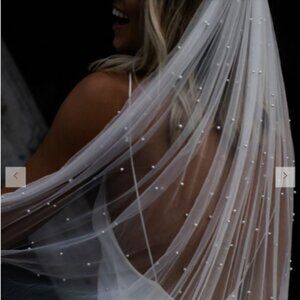 Floor Length Pearl Tulle Ivory Wedding Veil